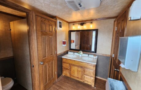 luxury rental bathroom